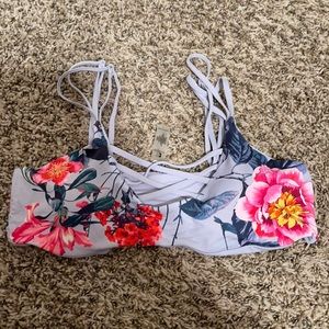 TiniBikini L Soft Floral Bikini Top NWOT